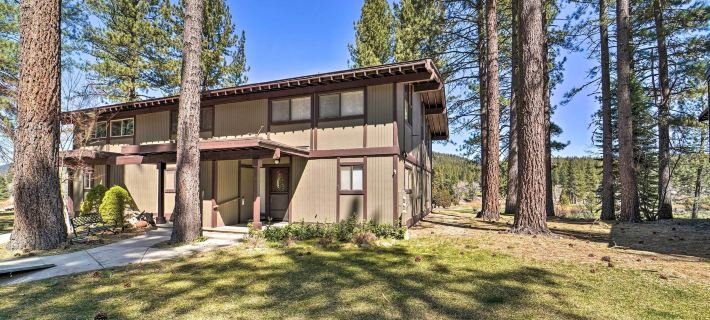 Quiet Home w/ Graeagle Meadows Golf Course View! Hotels in Plumas County