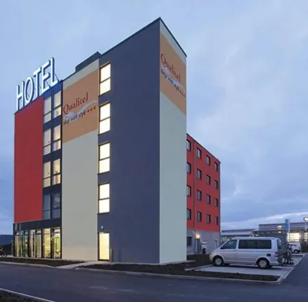 Qualitel Hilpoltstein Отели в г. Хайдек