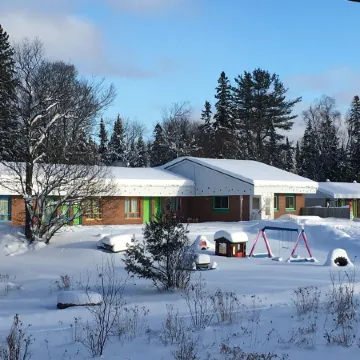 Algonquin Motel Отели в г. Макар