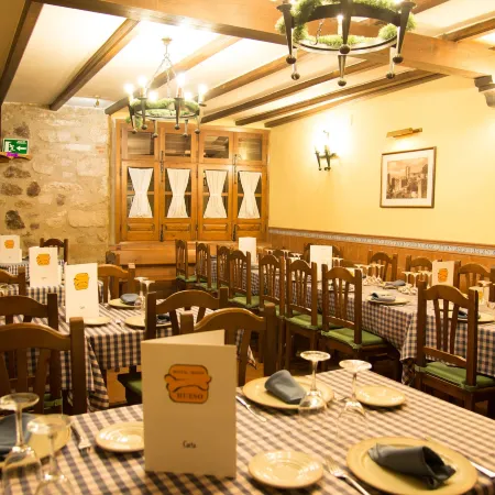 Hostal Hueso