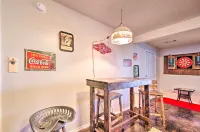 Large Cabin w/ Deck Overlooking Norfork Lake!