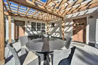 Castle Rock Cottage - Walk to Town! - 4 estrellas