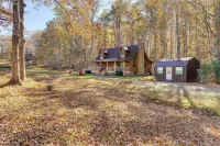 Smoky Mountain Cabin w/ Fire Pit: Hike & Fish! - Pet friendly