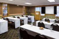 The Lodge at Brainerd Lakes, Trademark Collection by Wyndham - parking