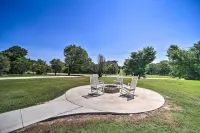 Stunning Oklahoma Home ~ 3 Mi to Spiro Mounds - 3-Star
