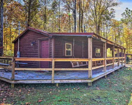 舒適的錨定小屋隱居帶火坑！ 塔克縣酒店