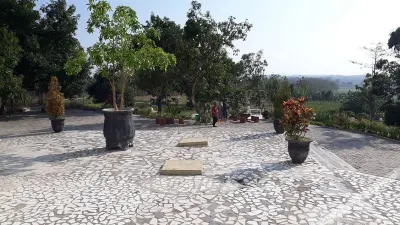 SAME HOTEL Cepu Hotel dekat Grojogan Bengawan Solo