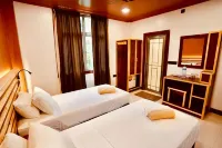 Captal Island Villa Hotels in Bodufolhudhoo