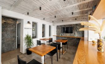 Amaze Suites