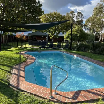 Greenways Holiday Units