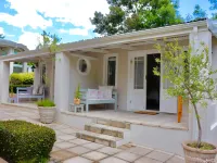 Bergview Guesthouse Swellendam Hotels near Drostdy Museum