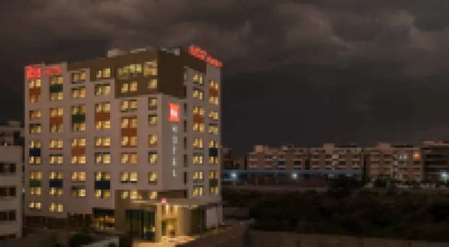 Ibis Bengaluru Hebbal  호텔