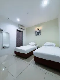 Green Hotel