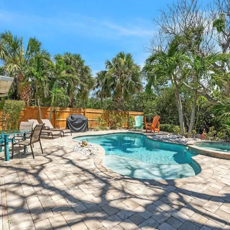 Manatee Manor 2 Bedroom Home by RedAwning
