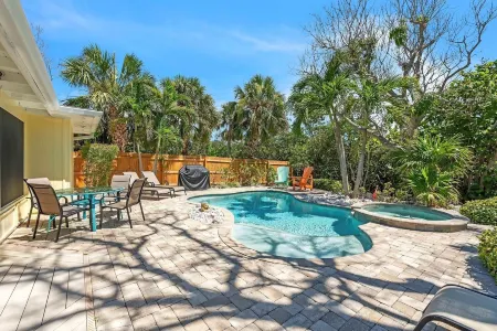 Manatee Manor 2 Bedroom Home by RedAwning