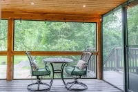 Stylish private home, 1 mile from Historic Downtown Franklin, TN