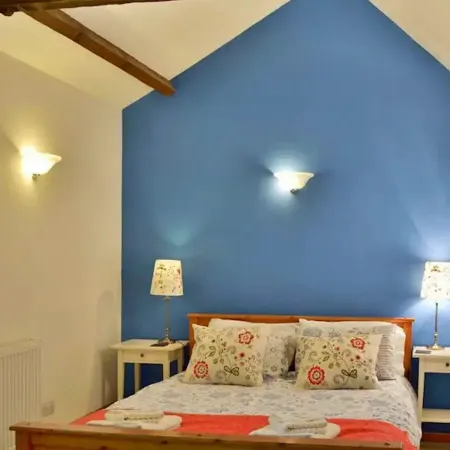 Little Dunley - Acorn Cottage