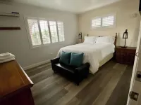 Cheerful 4-bedroom house with free parkings.