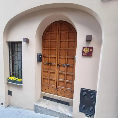 포르티카 홈즈 아시시  호텔