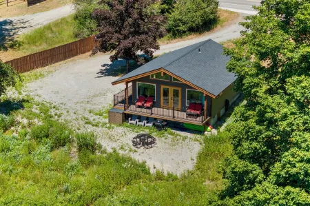 Riverfront Retreat in Thompson Falls