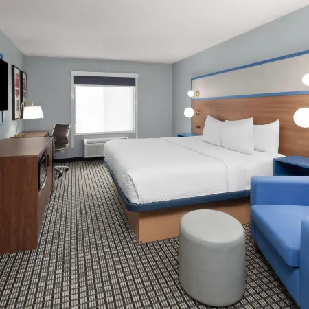 AmericInn by Wyndham Reedsburg