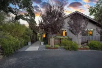 Kenwood Vista by Avantstay 7acres w/ Pool, Fire Pit, Vineyard Views