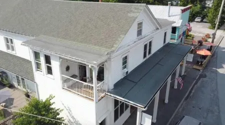 Spacious and stylish apartment in the heart of Roxbury, NY