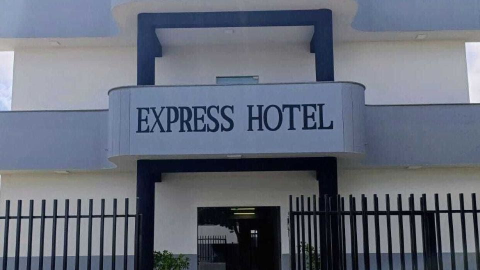 Arca's Express Hotel