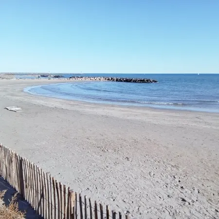 Sea Breeze - Sea View Apartment, 100 Meters from the Beach, Pets Welcome!