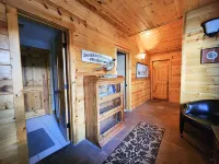The Lodge at Phantom Lake Ranch with private lakes and hiking trails Hotels in Larimer County