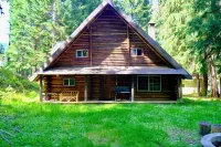 Log Cabin Near Mount Rainier, Sleeps 8, Fireplace and Fire Pit