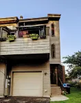 Lake Channel 'Brewhaus' Townhouse: 2 Bedrooms with 6 Levels on Lake Winnebago