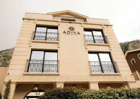 Adiya Signature Hotel Отели рядом с достопримечательностью «Церковь святого Матфея»
