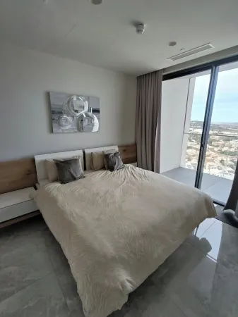 Five Stars Mercury Tower 25th SPA&Pool