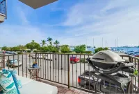 Bay View- Walk to Coronado Beach/Del- 1King Bed 1 Queen Pullout