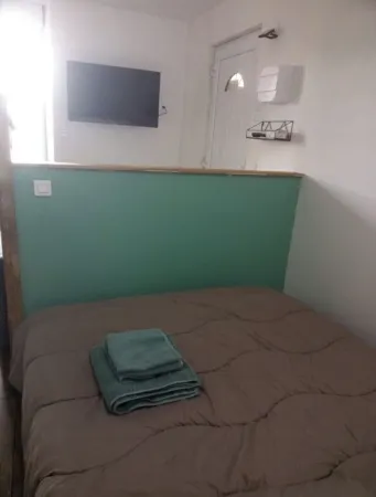 New Dublin-themed studio, 30 minutes from Poitiers and the Le Vigeant racetrack! Отели в г. Вальдивьен