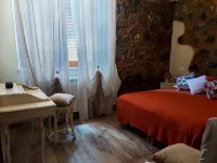 A 8 km dal mare di Castiglioncello. Perfetta combinazione tra natura e vacanza