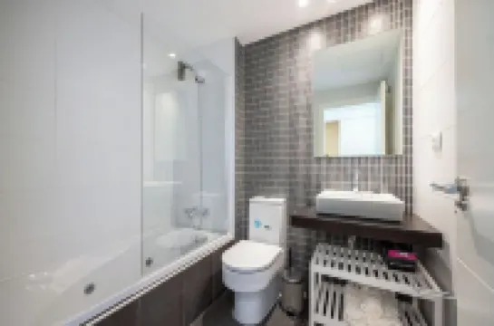 Centrally located with swimming pool and close to the train station