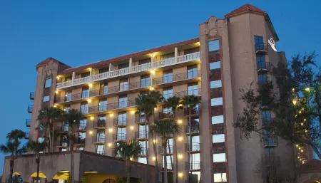 DoubleTree Suites by Hilton McAllen Отели в г. Идальго