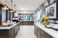 Hampton Inn & Suites Reno/Sparks - breakfast