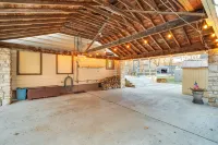 Clear Lake Vacation Rental: Walk to Town / Beach! - 2-Star