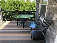 2 Bedroom Belmar summer rental 1 block to beach!