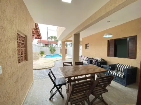 Casa Pazim Itanhaém - Swimming pool, relaxation and close to the beach!