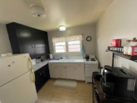 Charming 1-bedroom apartment in lovely John Day with WiFi, AC Hotels in John Day