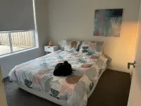 Close to the Coast & GMHBA stadium Belmont Hotels in Belmont