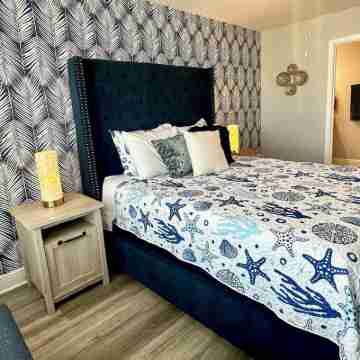 New Construction 3 bed 2.5 bath w/game room - walk to beach Rooms