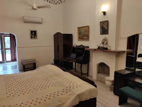 Alu Villa - The HomeAway on Mayo College Road