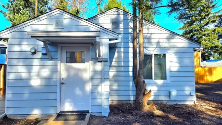 Cozy small home one bedroom
