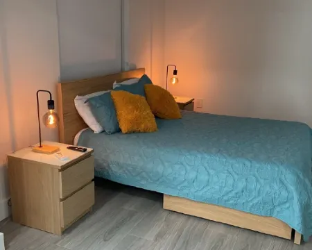 Charming studio in lovely Hialeah with AC, WiFi Hotels in Hialeah