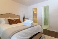 Sleeps 8,3 bed, 2 bath, North Dallas in Colony, 20 mins from DFW/DAL Airport